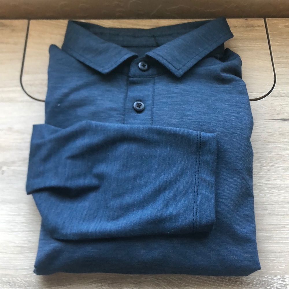 Lululemon collard shirt